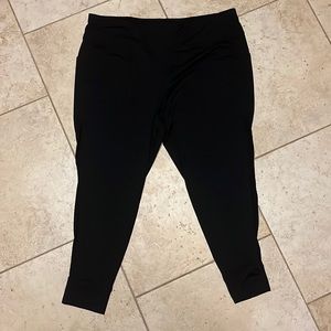 Livi Active Women’s Black Yoga Pants/Leggings